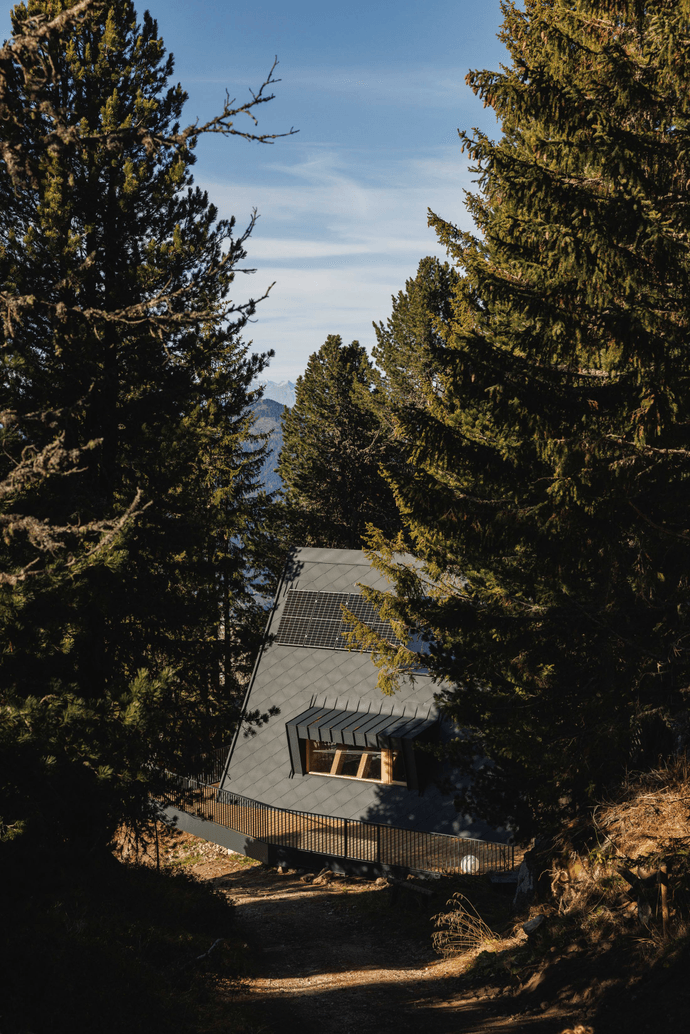 Chalet Cermis, mountain house by Luca Donazzolo.